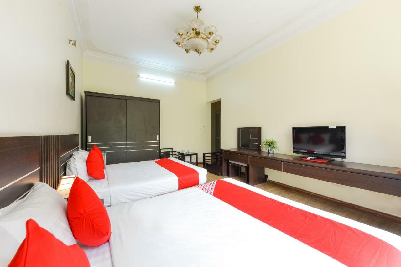 Oyo 279 West Lake Hotel Ханой Екстер'єр фото